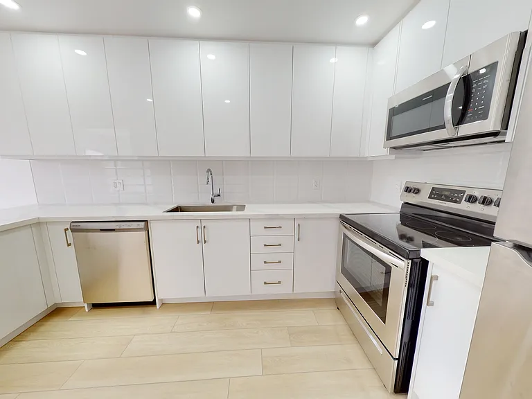1259 Brant St #11 — Photo 1