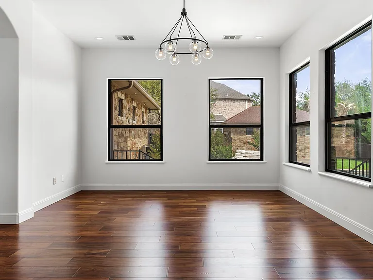 2633 Collingwood Dr — Photo 17