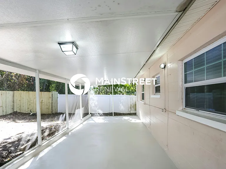Screened Porch