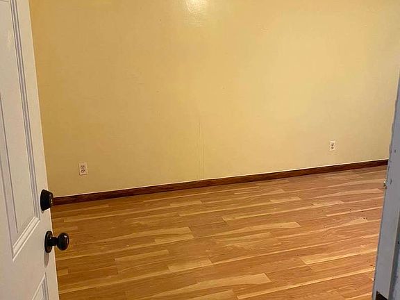 3rd image of 25-18 23rd Ave #2R