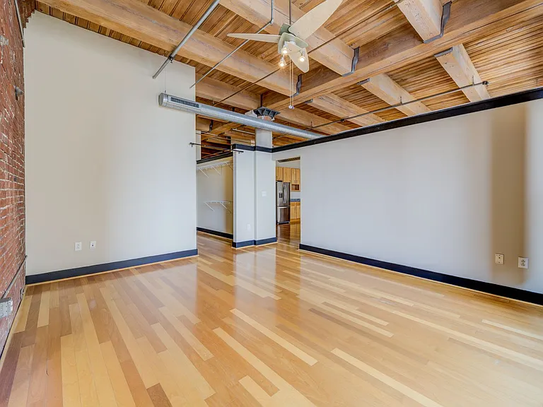 1113 Washington Ave #418 — Photo 10