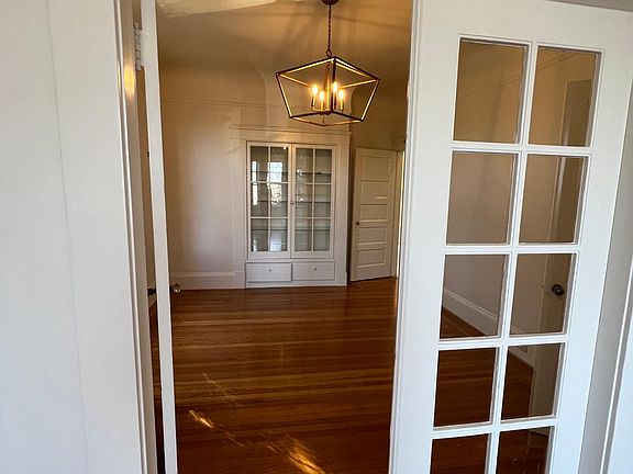 2nd image of 175 Peralta Ave
