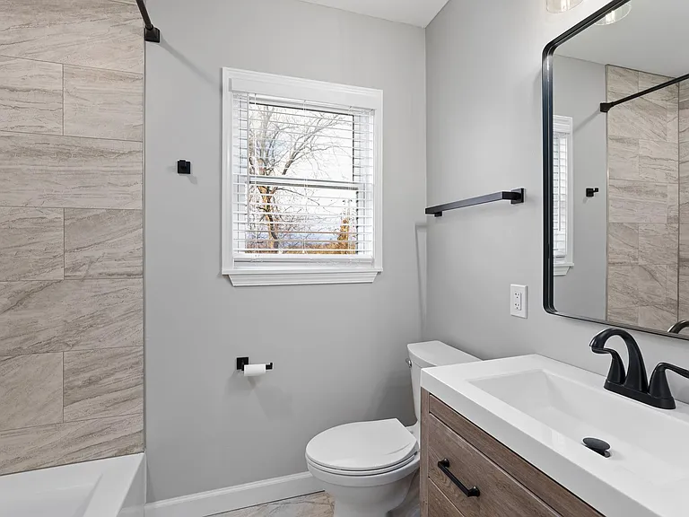 2904 Greentop Ct — Photo 16