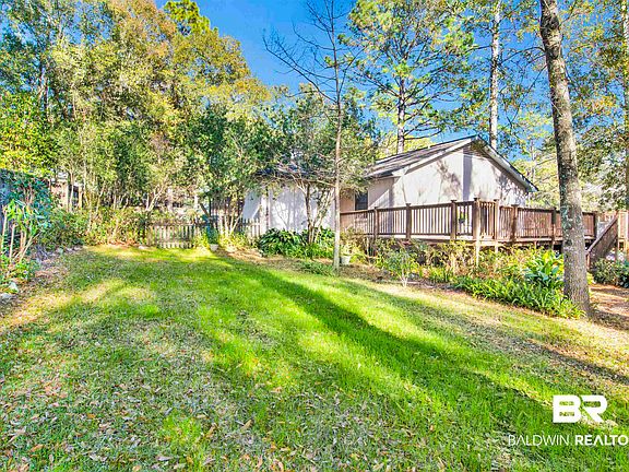 4th image of 103 Stoney Cir