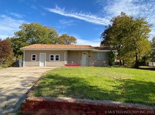 27 NE Hillcrest Ave, Ardmore, OK 73401