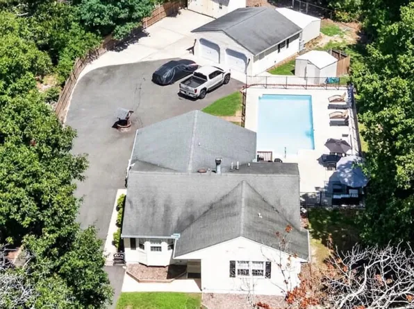 26 Lomurno Ln, Cape May Court House, NJ 08210