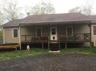 406 River Glen Rd, Paw Paw, WV 25434