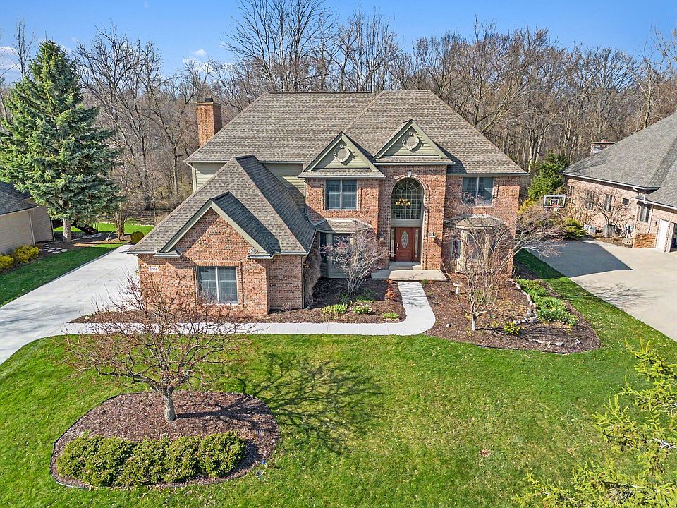1st image of 2074 Stonebridge Dr N
