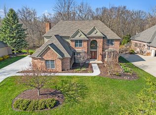 2074 Stonebridge Dr N, Ann Arbor, MI