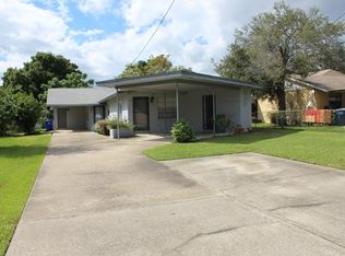 903 Beulah Ave, Tavares, FL 32778