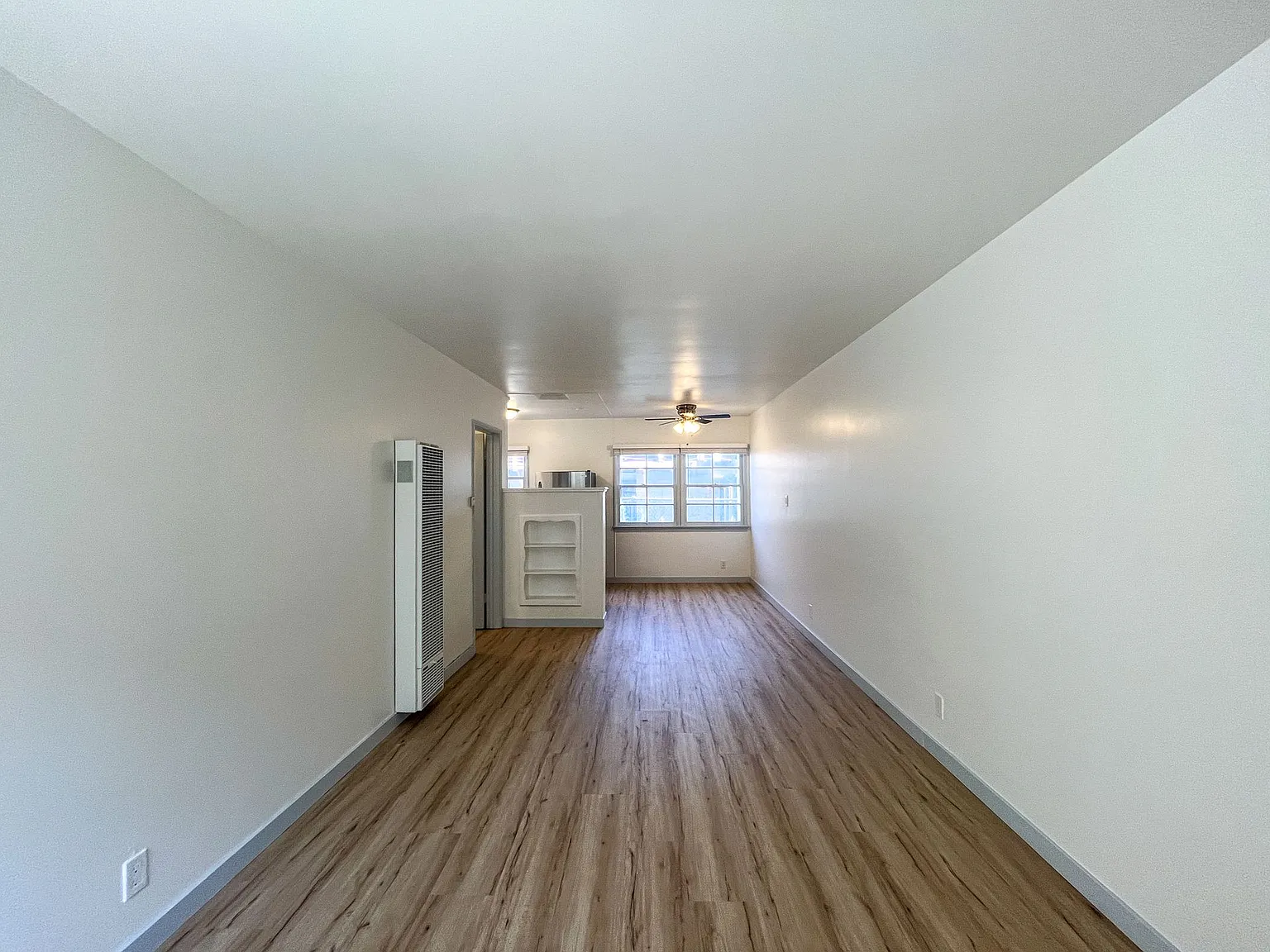 5919-5925 Crenshaw Blvd — Photo 3