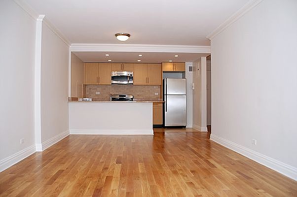 1st image of 360 E 65th St APT 3H