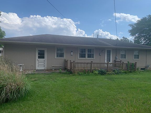 2nd image of 2829 Hillside Dr
