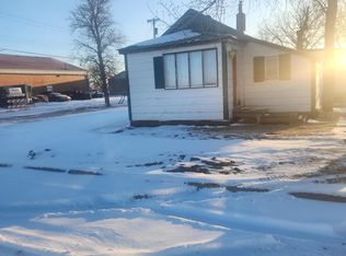 110 3rd St S, Glen Ullin, ND 58631
