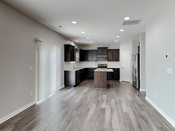 5th image of 10327 Kempsford Dr