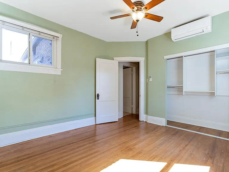1415 Steele St #401 — Photo 15