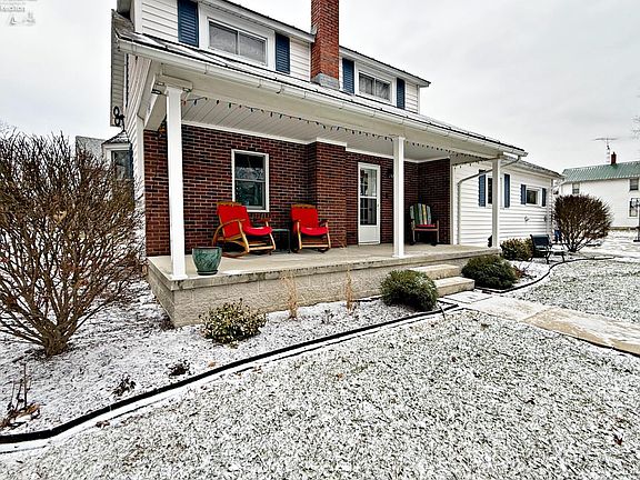 5th image of 134 Walker St