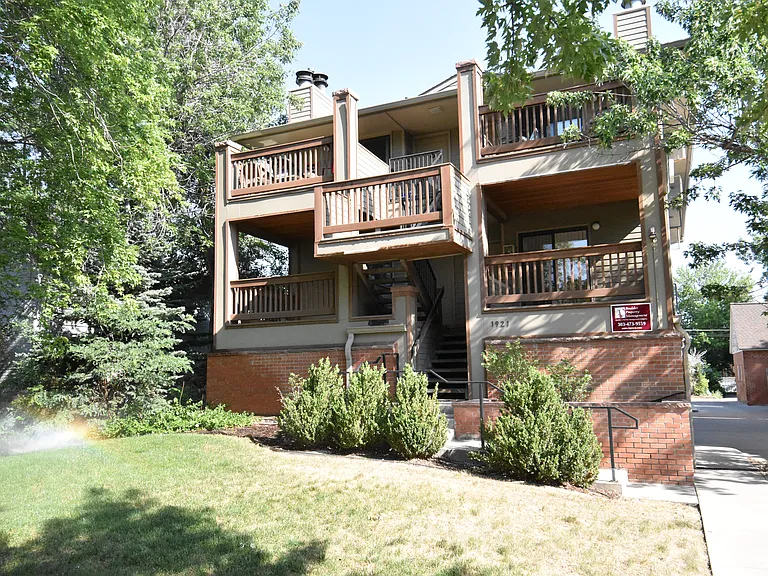 1921 Walnut St #102 — Photo 43