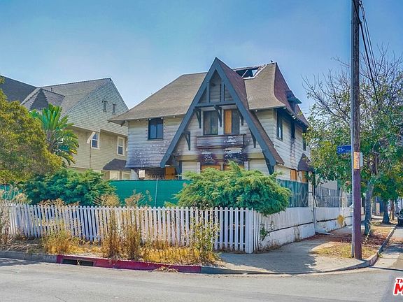 4th image of 1766 W 25th St