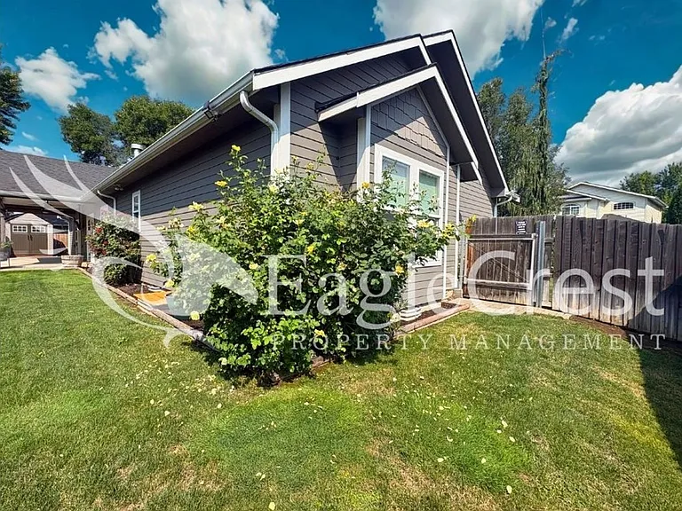 1855 Woodmere Loop — Photo 11
