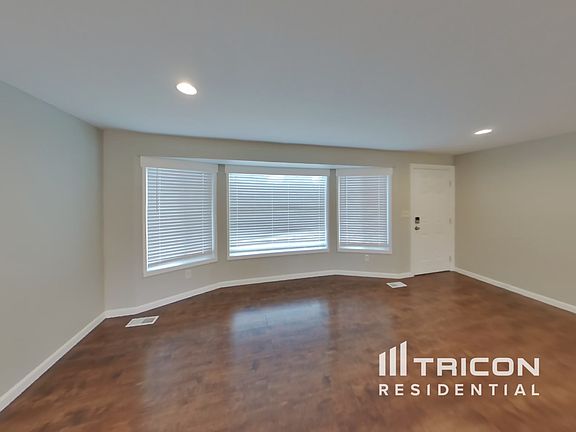 2nd image of 8322 189th Street Ct E