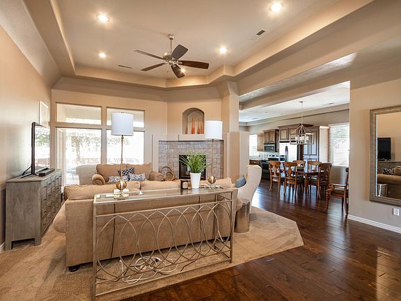 4th image of 1591 N Sonoran Dr
