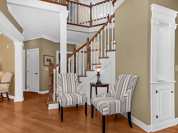 5th image of 10932 Hastings Ln