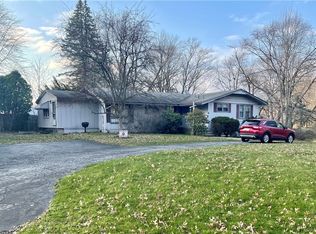 3500 Cardinal Dr, Youngstown, OH