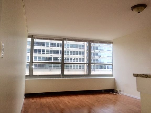 3rd image of 3550 N Lake Shore Dr APT 209