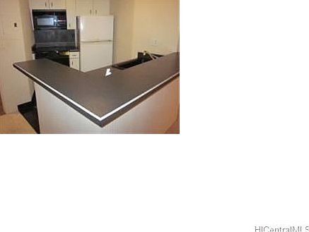 2nd image of 1088 Bishop St APT 806