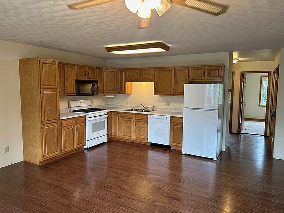 2nd image of 15 Bruner St #2