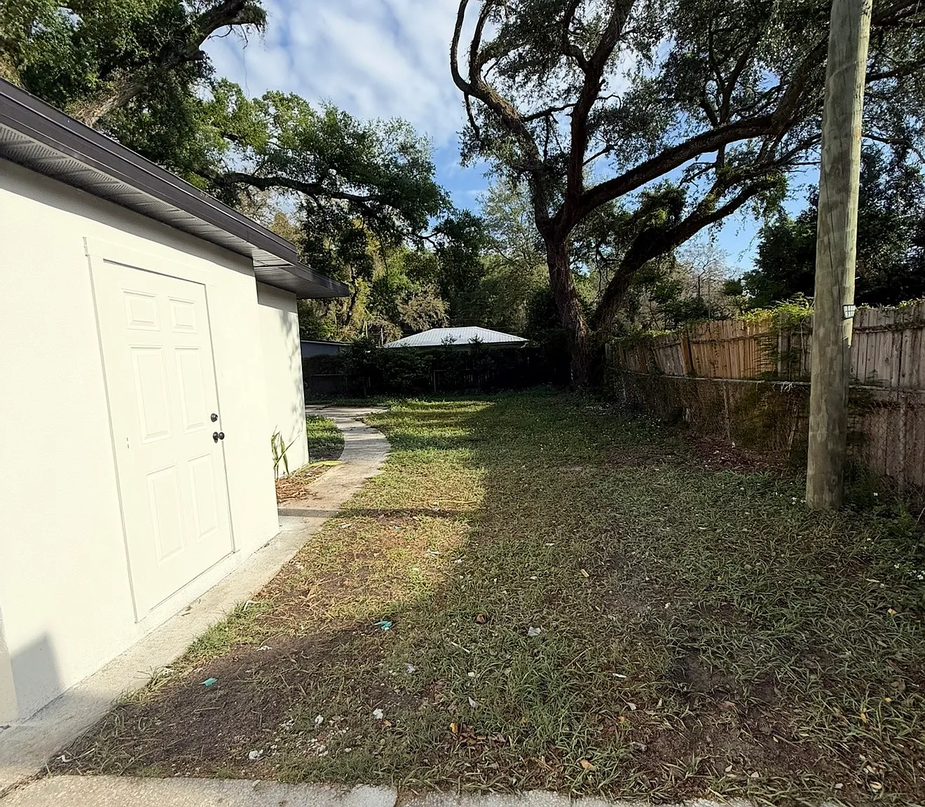 3 bed, 1034 sqft, $2,000 — Photo 3