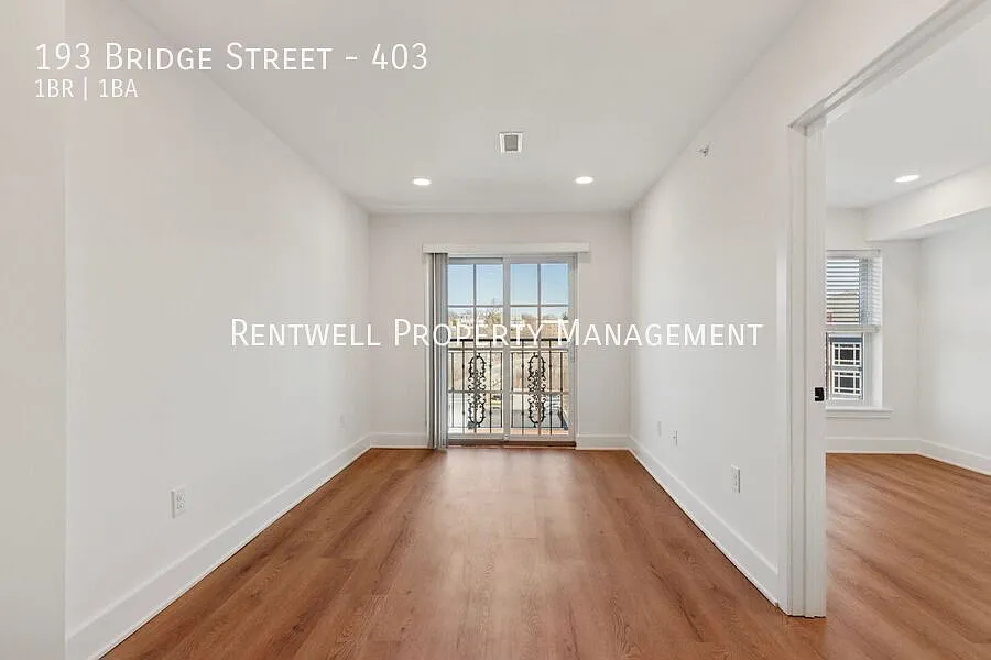 Brand New - 1 Bedroom Apartment In The Heart Of Phoenixville — Photo 3