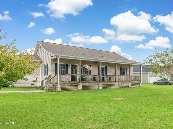 6325 Mallard Duck Lane, Southport, NC 28461