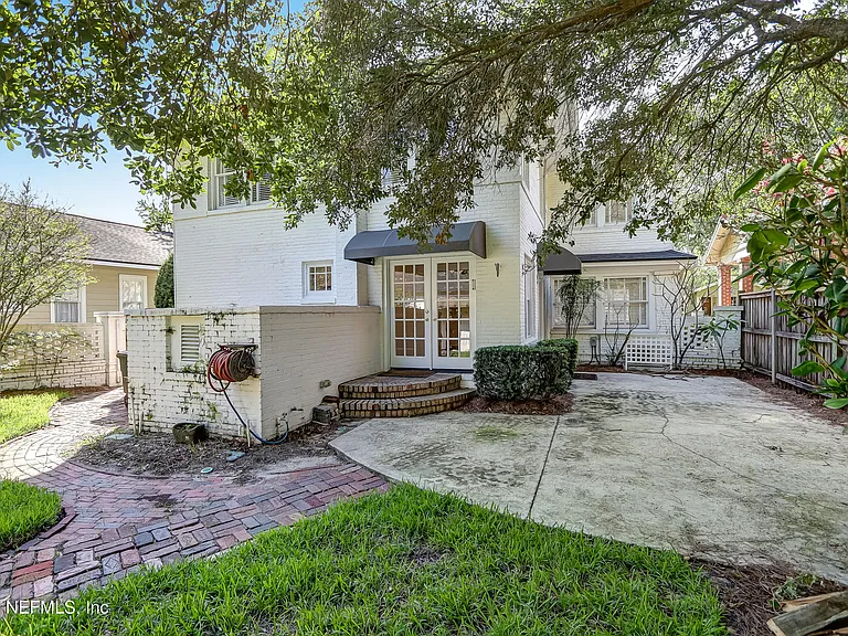 3684 Pine St — Photo 33