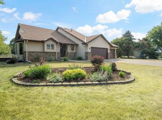 3931 Worchester Dr, Eagan, MN 55123