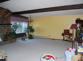 51 Breakneck Rd, Newcastle, WY 82701