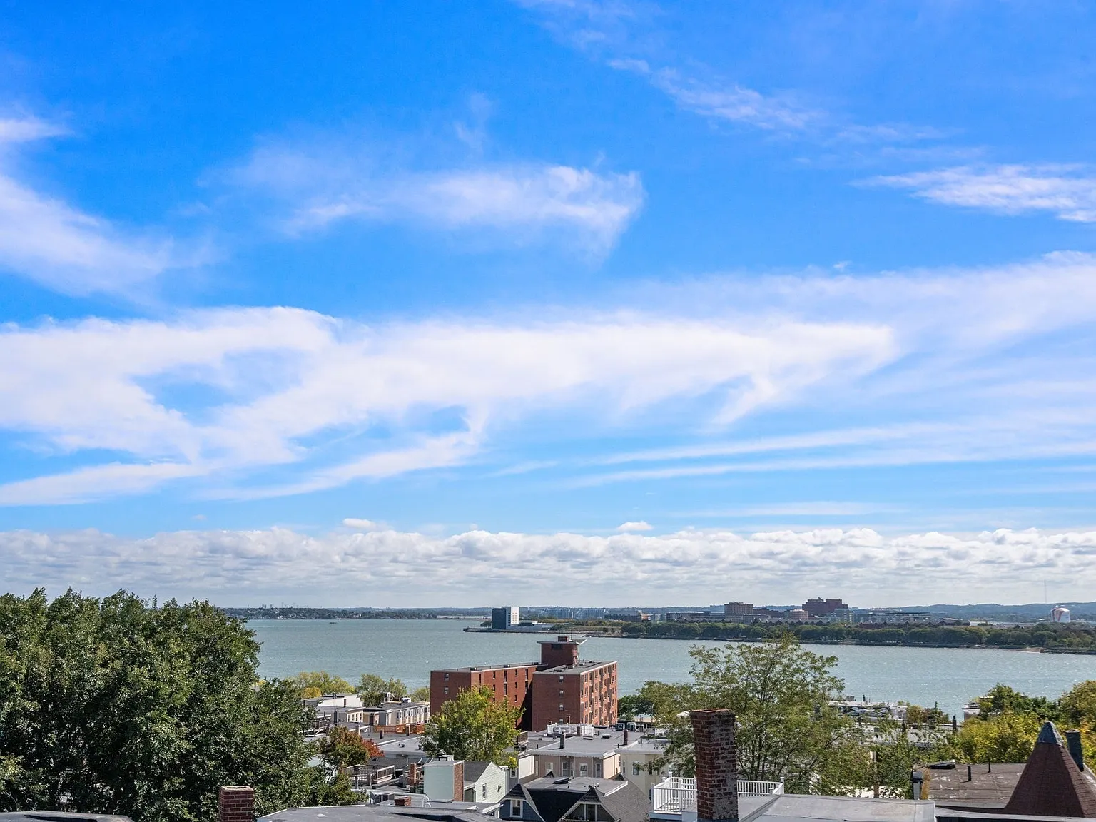 2 bed, 1.0 bath, 711 sqft, $3,500 — Photo 3
