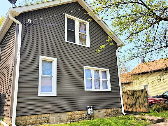 2nd image of 408 Ash St #1