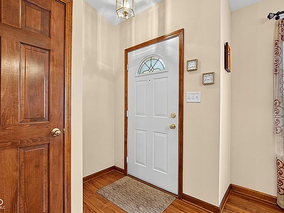2nd image of 1130 Springwater Dr