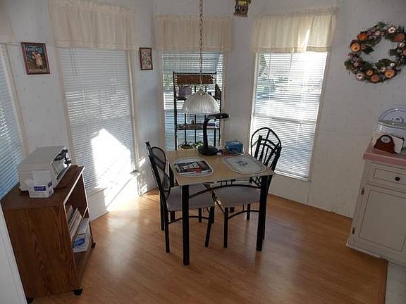 5th image of 1732 Conifer Ave