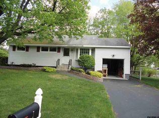 1 Valerie Ln, Albany, NY 12211