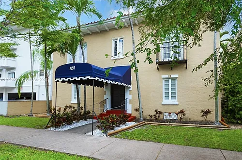 124 Mendoza Ave #3 Photo 1