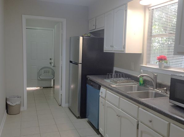 64 Steele Ln