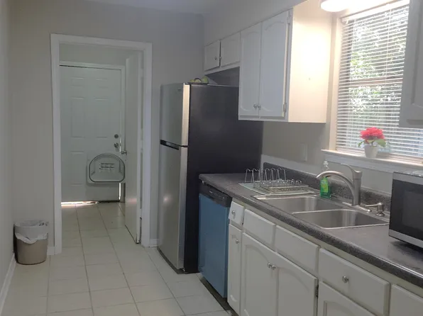 64 Steele Ln, Loxley, AL 36551