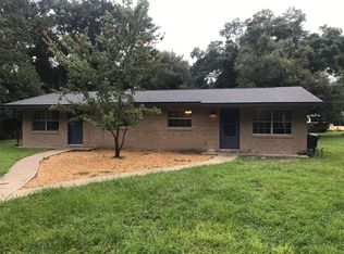 421 Baker Ave, Lake Helen, FL 32744
