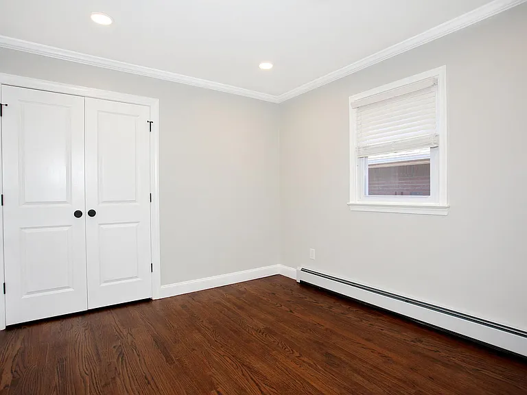 611 Kingsland Ave — Photo 16
