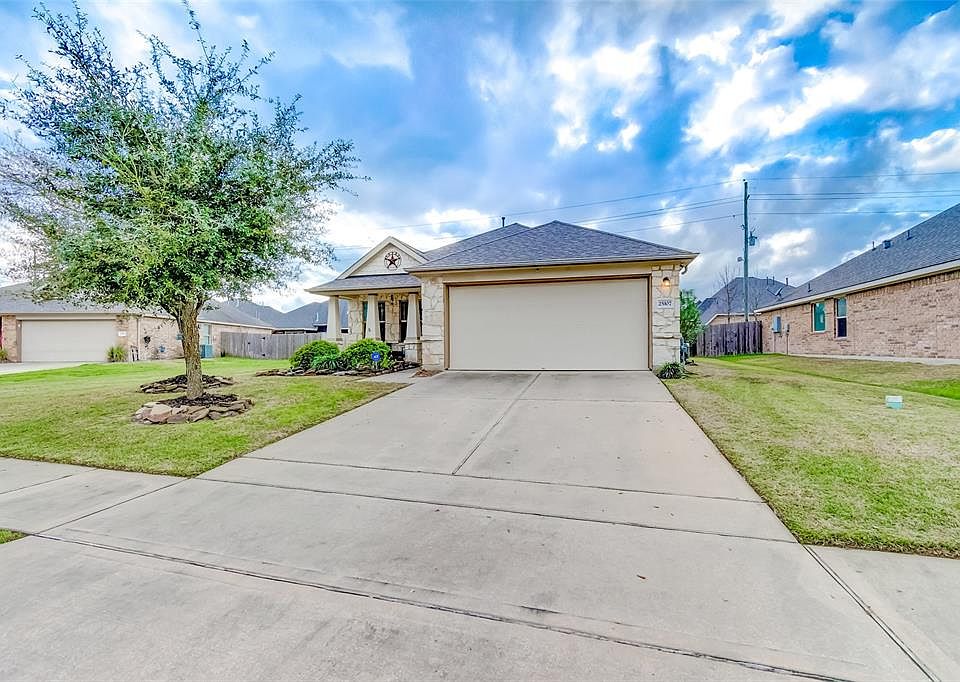 1st image of 25107 Countrygate Dr