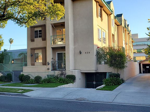 3rd image of 420 W Wilson Ave Unit 201