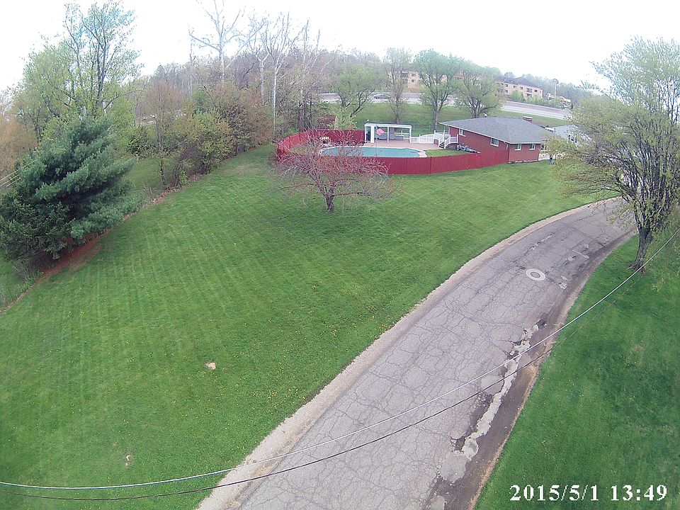 Richards Road looking west